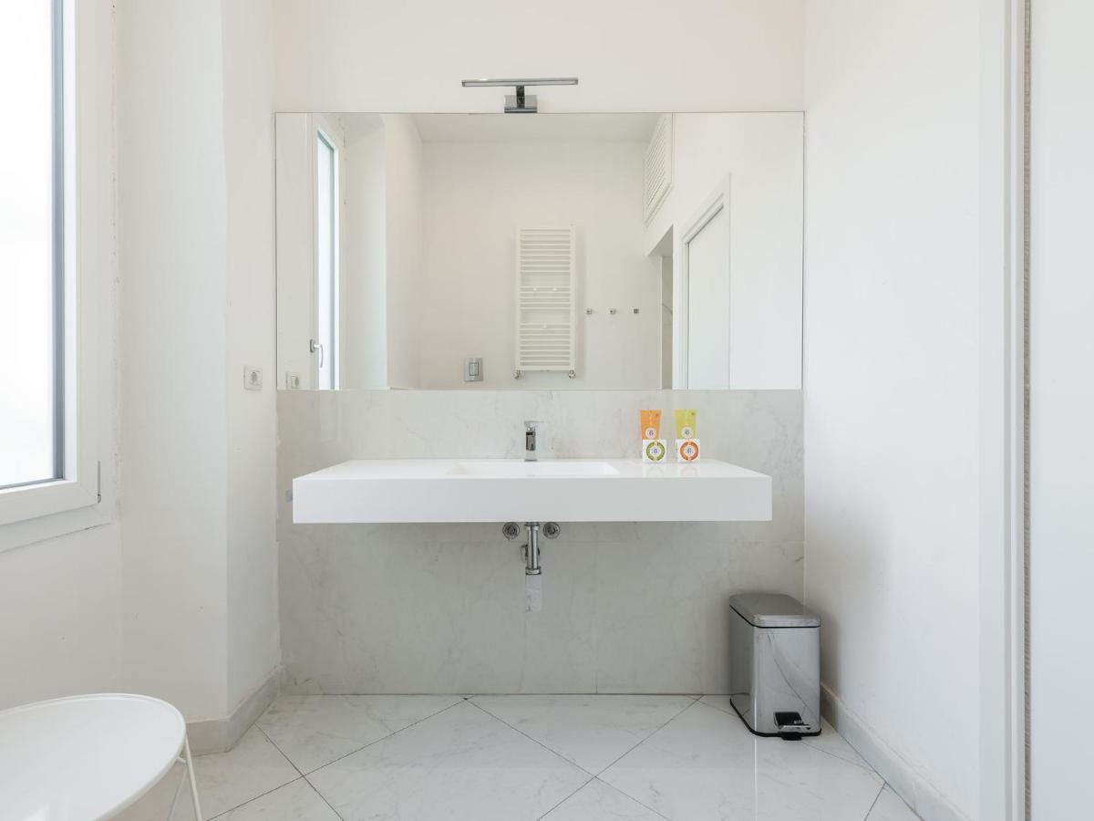 Pley Boutique Del Centro Hotel Cagliari Bagian luar foto
