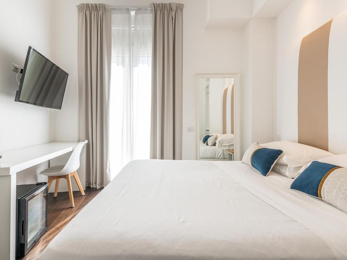 Pley Boutique Del Centro Hotel Cagliari Bagian luar foto