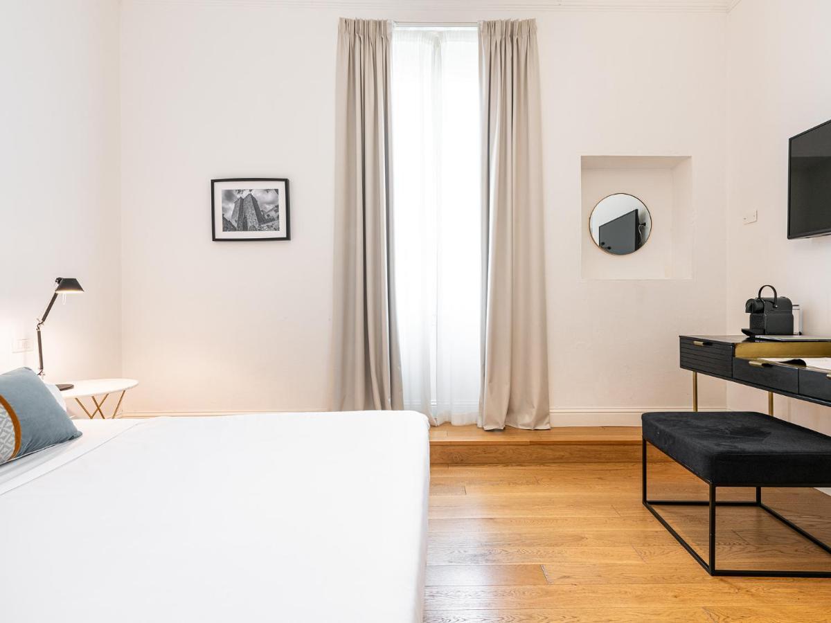 Pley Boutique Del Centro Hotel Cagliari Bagian luar foto