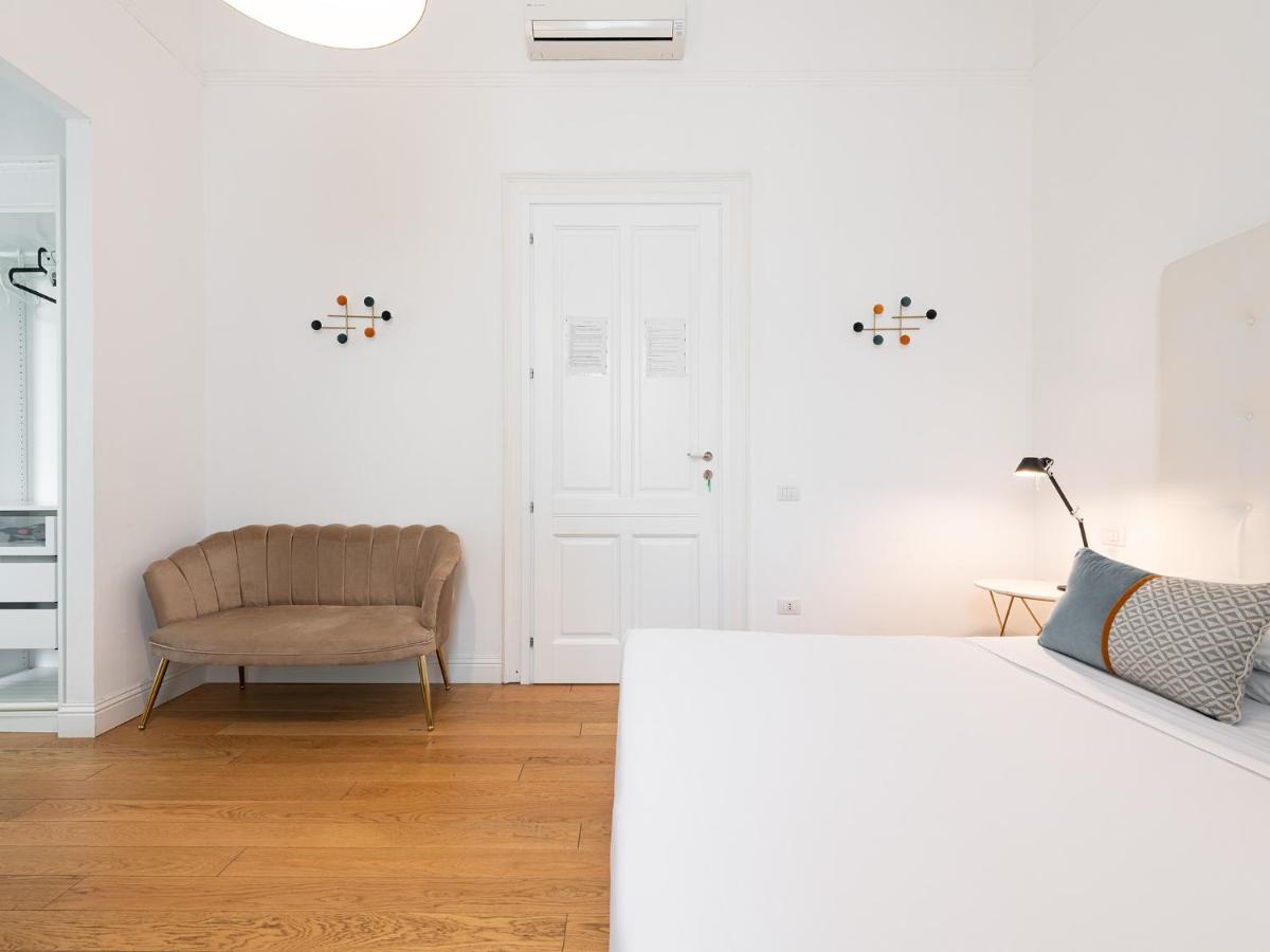 Pley Boutique Del Centro Hotel Cagliari Bagian luar foto