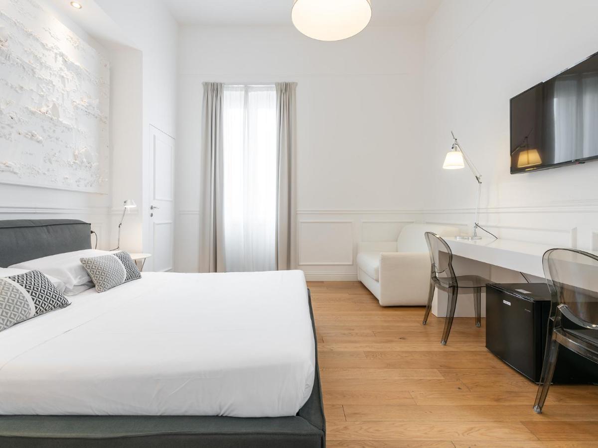 Pley Boutique Del Centro Hotel Cagliari Bagian luar foto
