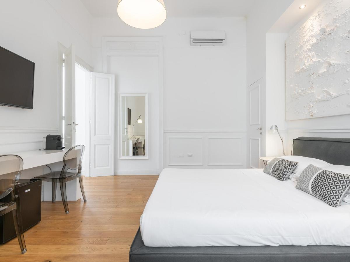 Pley Boutique Del Centro Hotel Cagliari Bagian luar foto