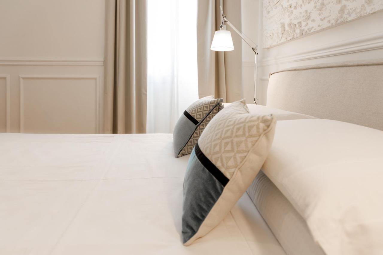 Pley Boutique Del Centro Hotel Cagliari Bagian luar foto