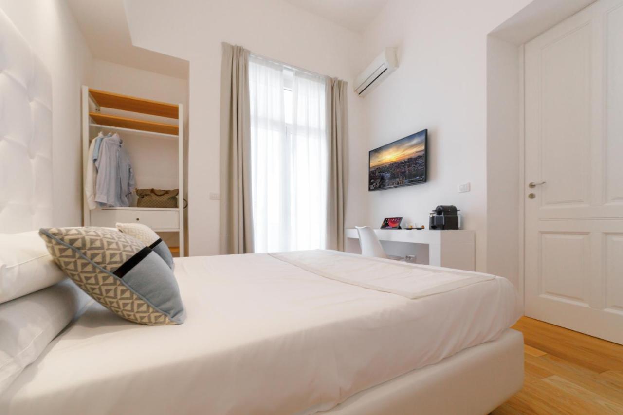 Pley Boutique Del Centro Hotel Cagliari Bagian luar foto