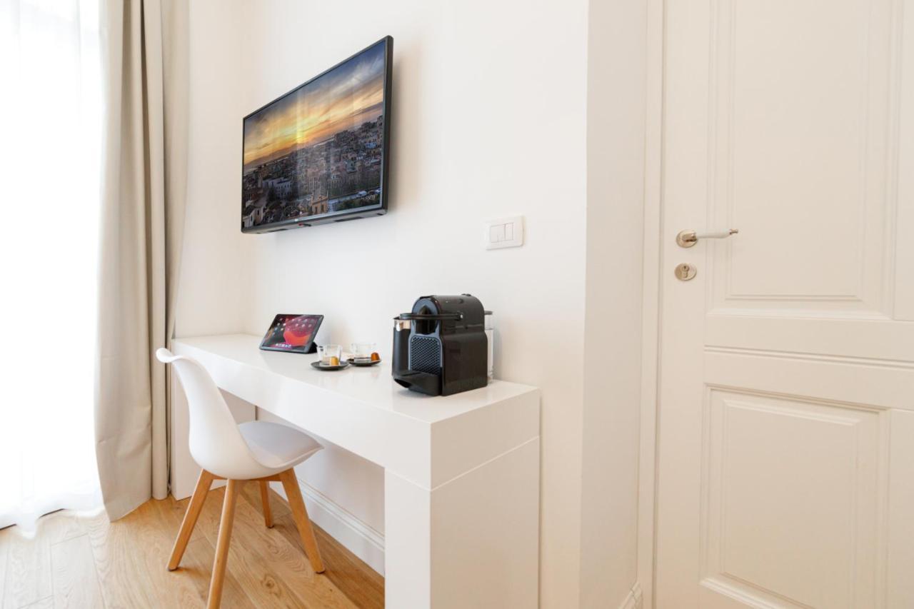 Pley Boutique Del Centro Hotel Cagliari Bagian luar foto